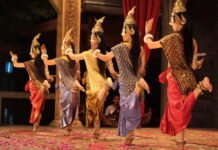 Apsara Dance Performance in Siem Reap