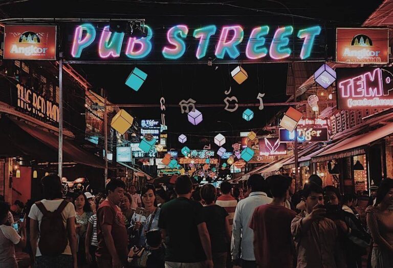 Pub Street: The Center of Siem Reap’s Nightlife Scene Pub Street: The Center of Siem Reap’s Nightlife Scene