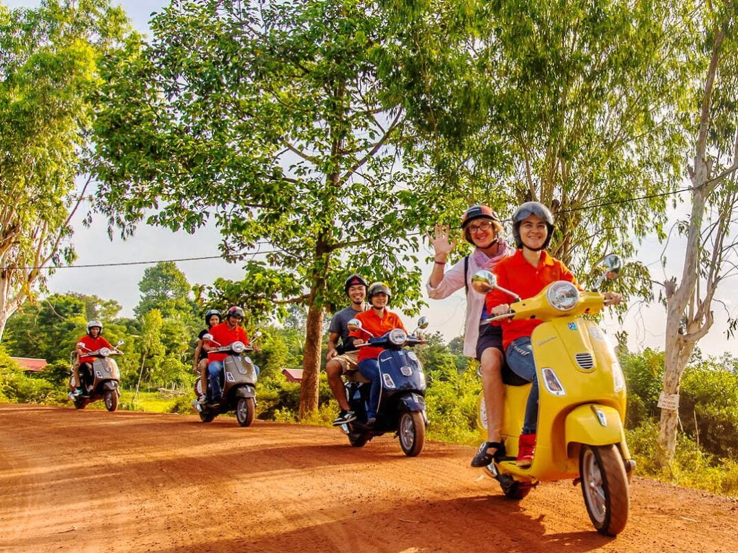 vespa tour siem reap