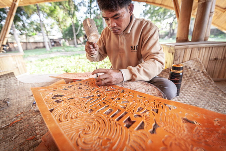Promoting Cambodia’s handicraft Promoting Cambodia’s handicraft