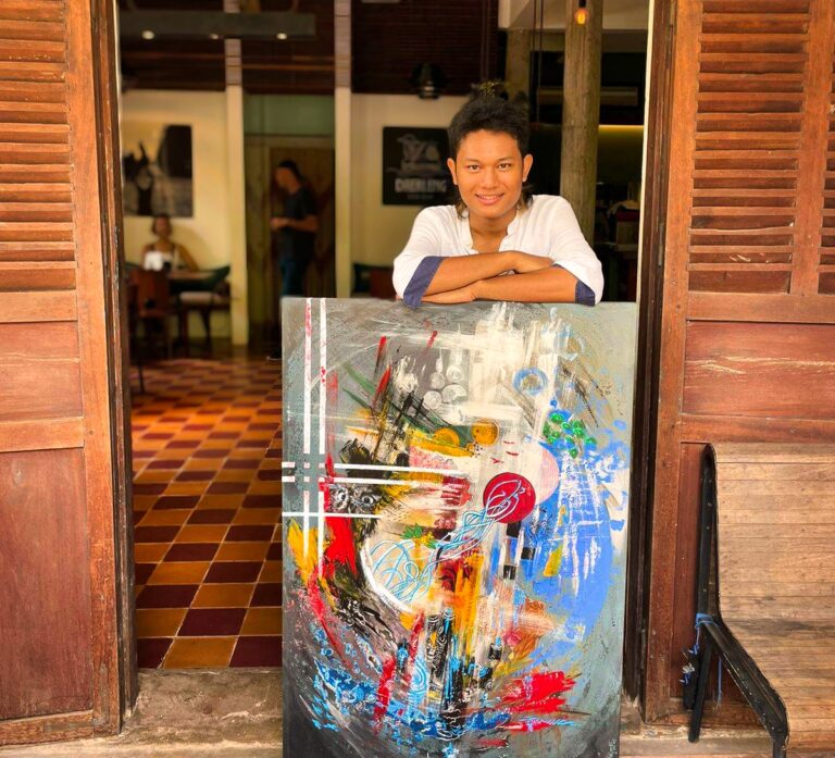 Uprising: A Must-See Art Exhibition by Karona at Siem Reap’s Daerleng Restaurant Uprising: A Must-See Art Exhibition by Karona at Siem Reap’s Daerleng Restaurant